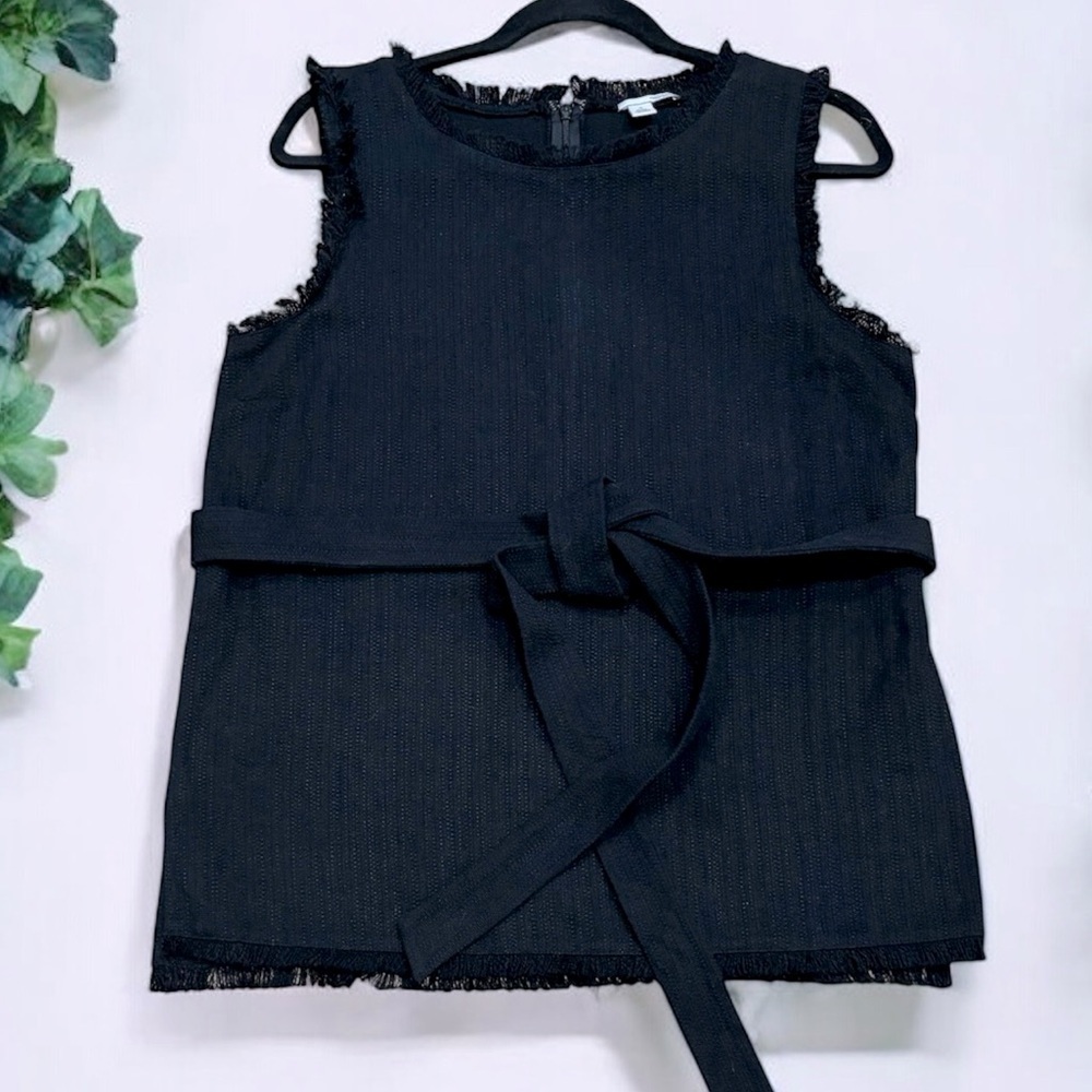 HALOGEN (M) Sleeveless Fringe Top Cotton-Linen Blend Belted Black Texture - M